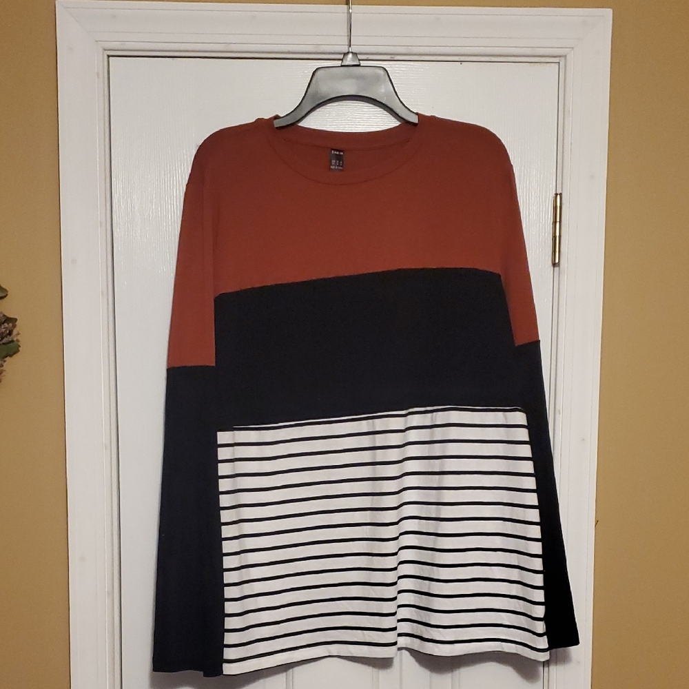 🌼SHEIN Rust Brown & Black Casual Top